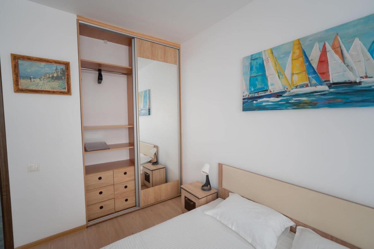 Hotel Studio Titan Bucarest Esterno foto