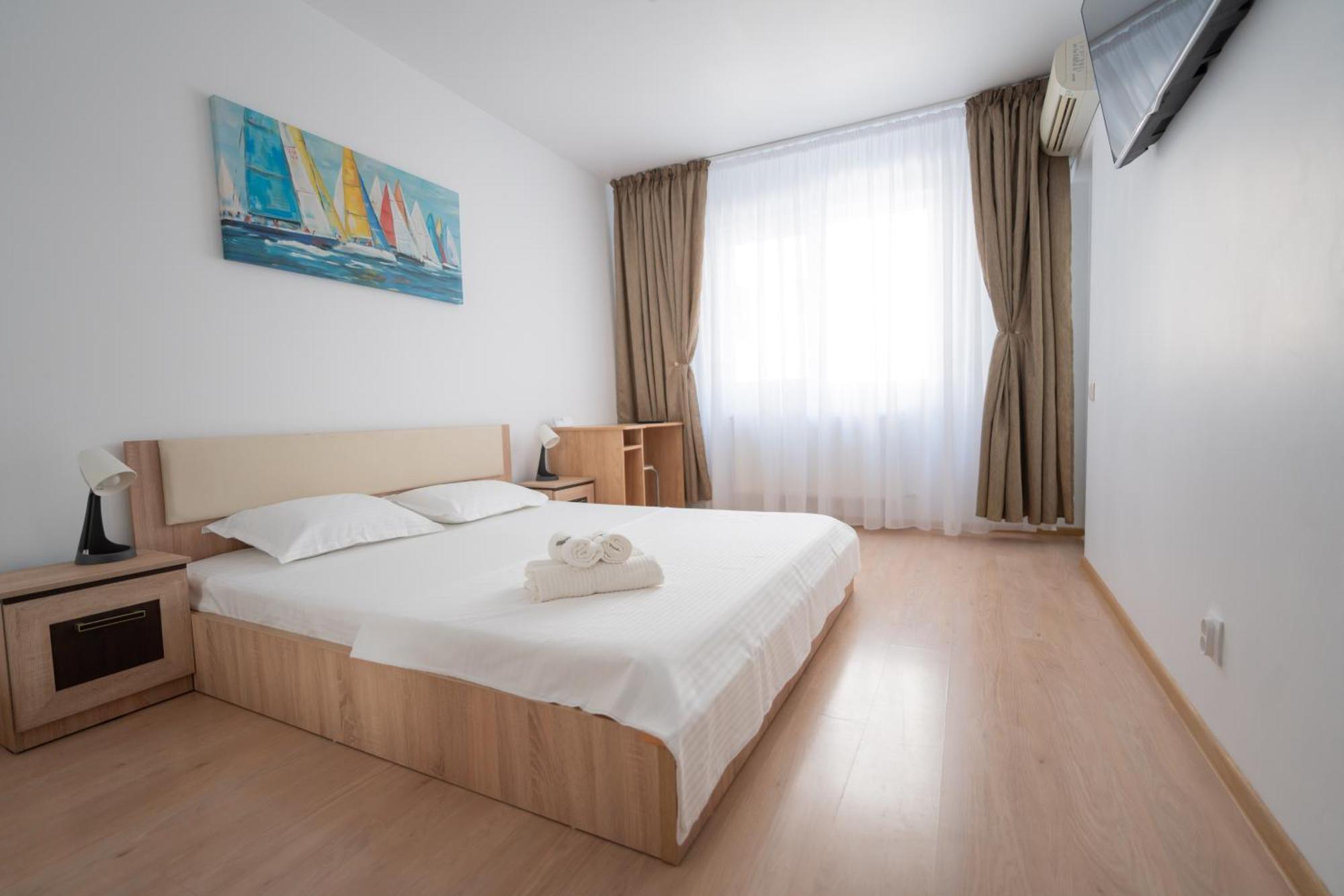 Hotel Studio Titan Bucarest Esterno foto